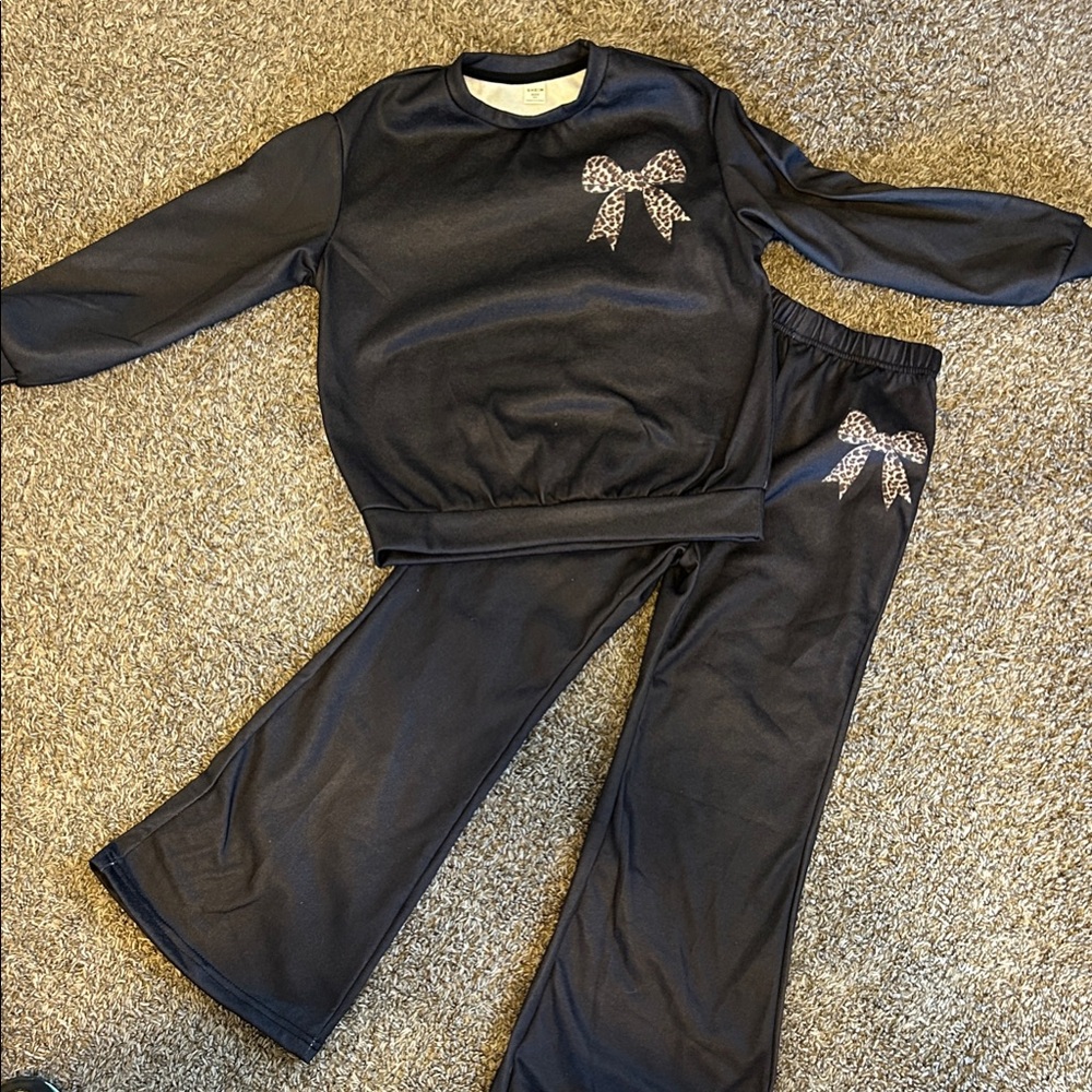 Black Kids Set with Bow Design